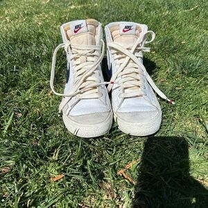 Nike Sneakers with Cream and Navy Details